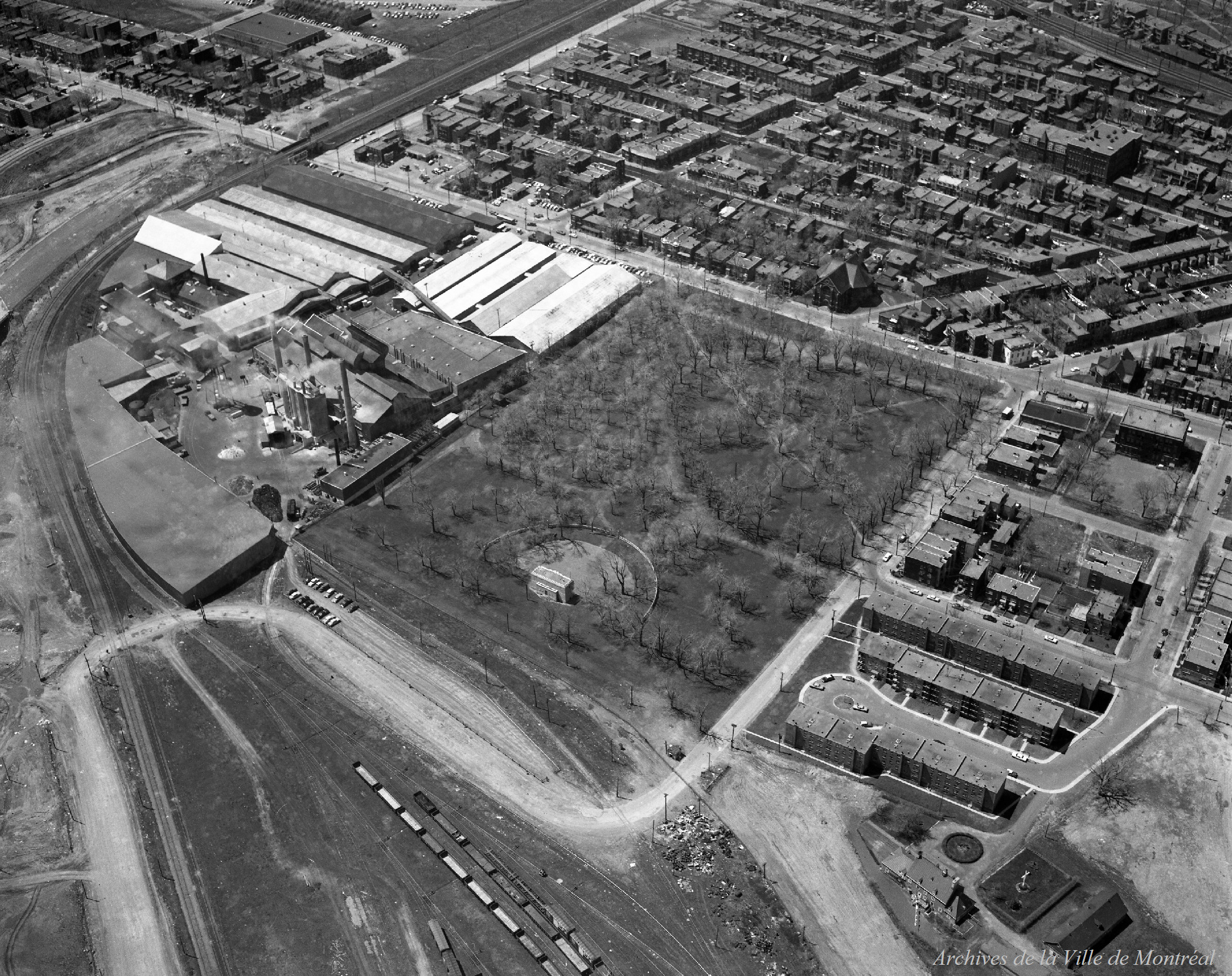 Vues diverses / inconnu . - 10 mai 1962