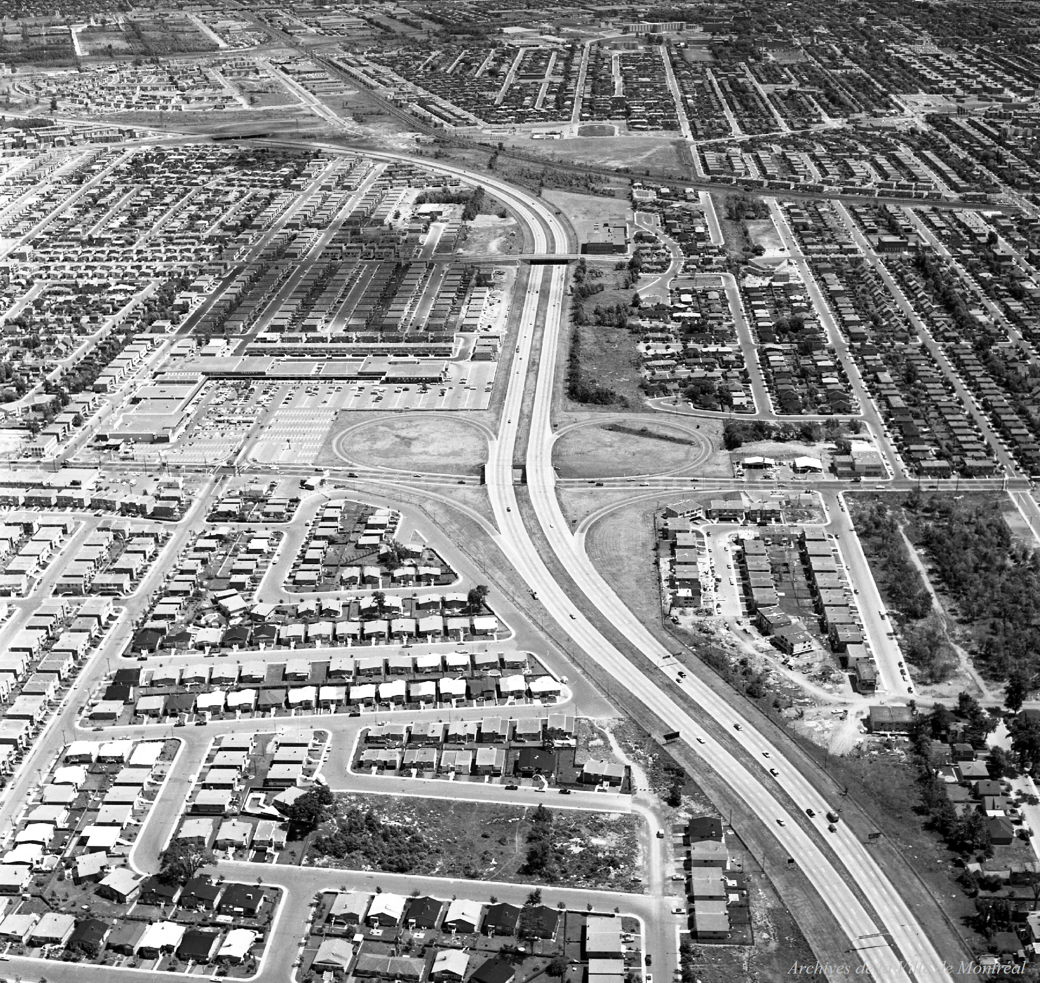 Vues diverses - altitude 2000' à 5000' / Louis-Philippe Meunier . - 26 juin 1965