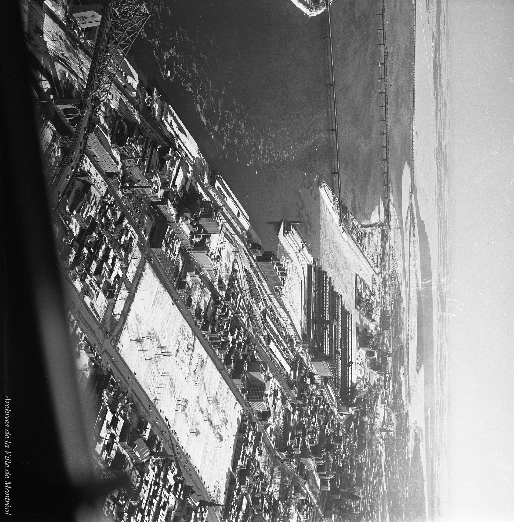 Vues diverses - Altitude 1500' / Louis-Philippe Meunier . - 26 février 1966
